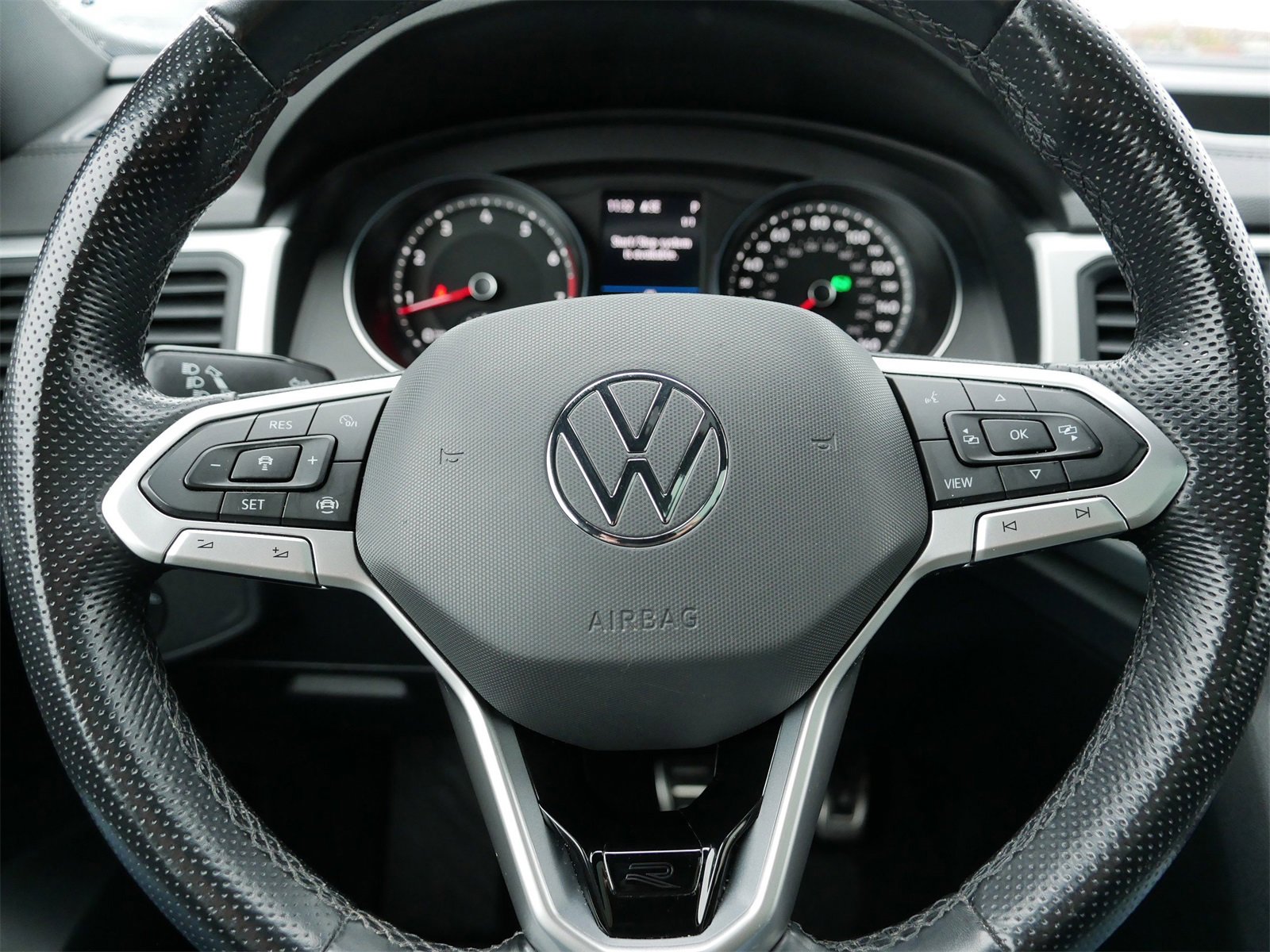 Used 2021 Volkswagen Atlas Cross Sport SE w/ Panoramic Sunroof Package image 25