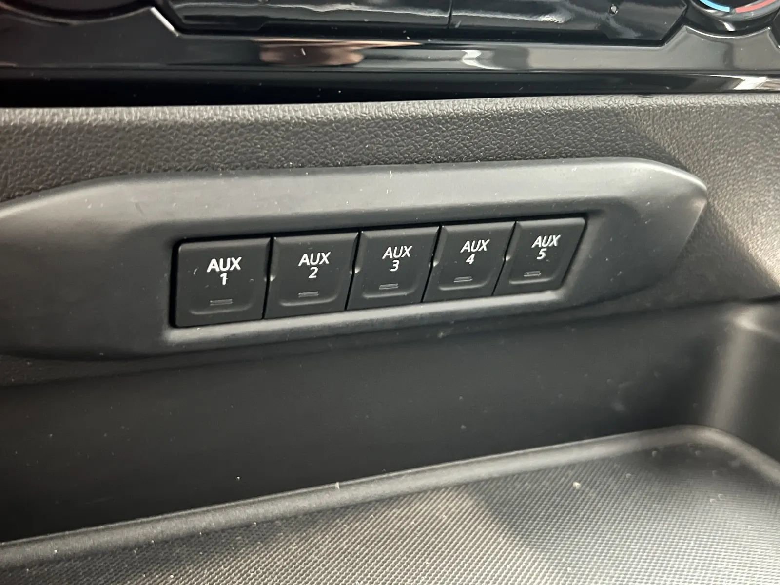 Used 2024 Chevrolet Silverado 2500 LTZ AWD/4WD image 55