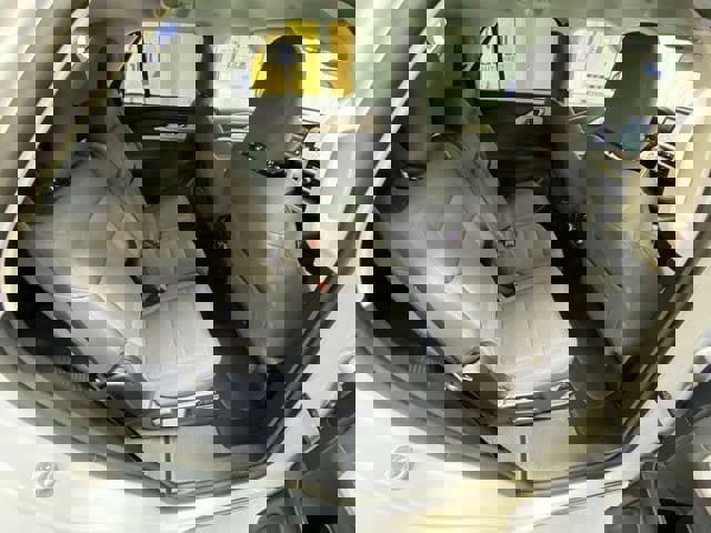 Used 2025 Ford Explorer Active image 29