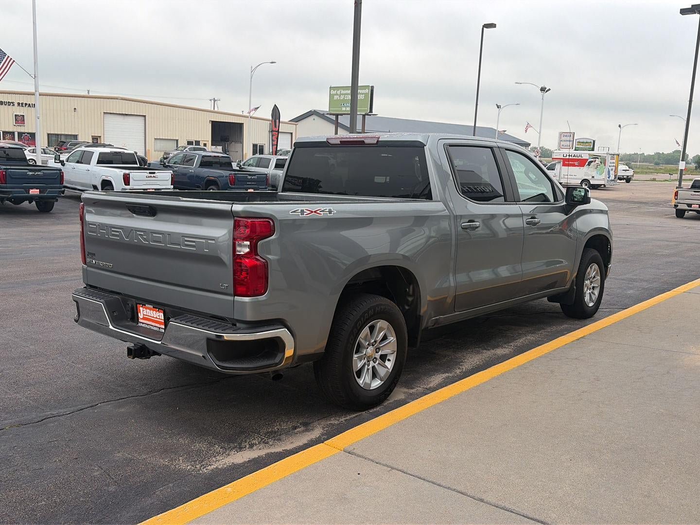 Used 2025 Chevrolet Silverado 1500 LT AWD/4WD image 6