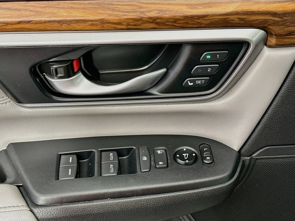 Used 2020 Honda CR-V EX-L image 18