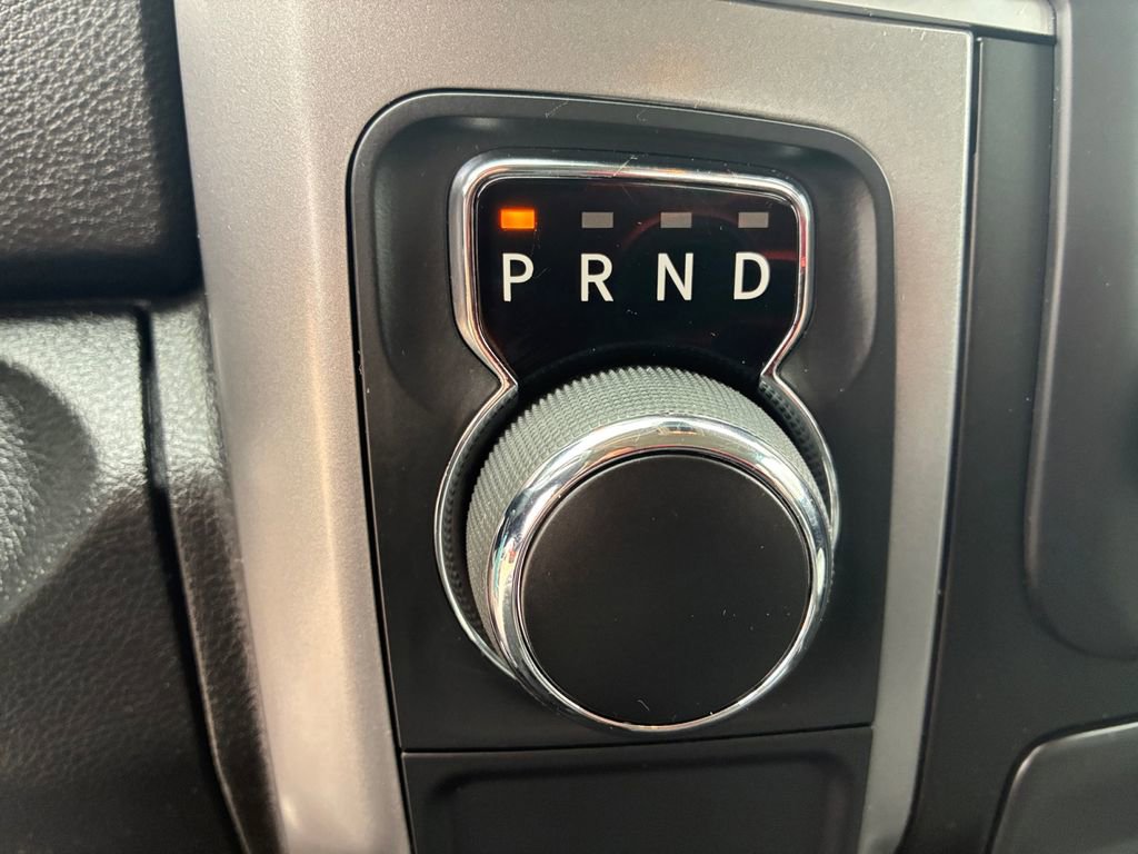 Used 2022 RAM 1500 Classic SLT image 7