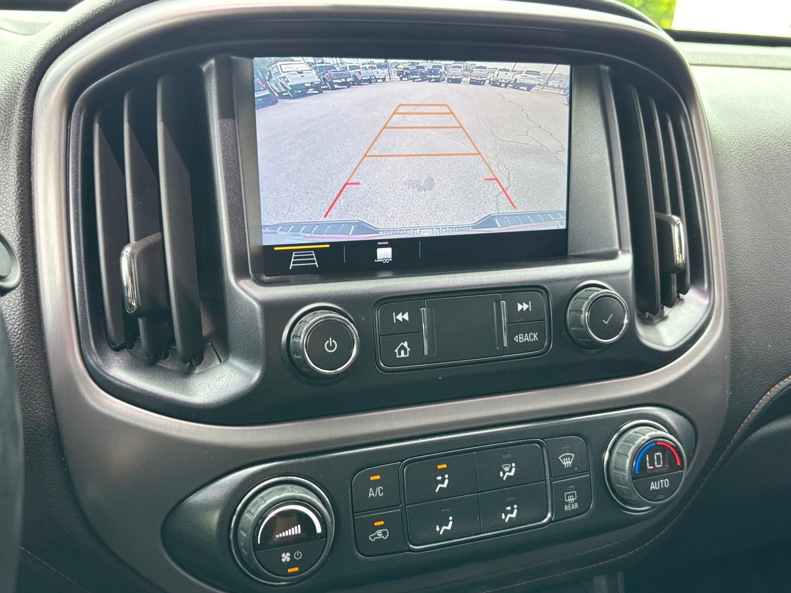 Used 2021 GMC Canyon AT4 w/ Driver Alert Package AWD/4WD image 19