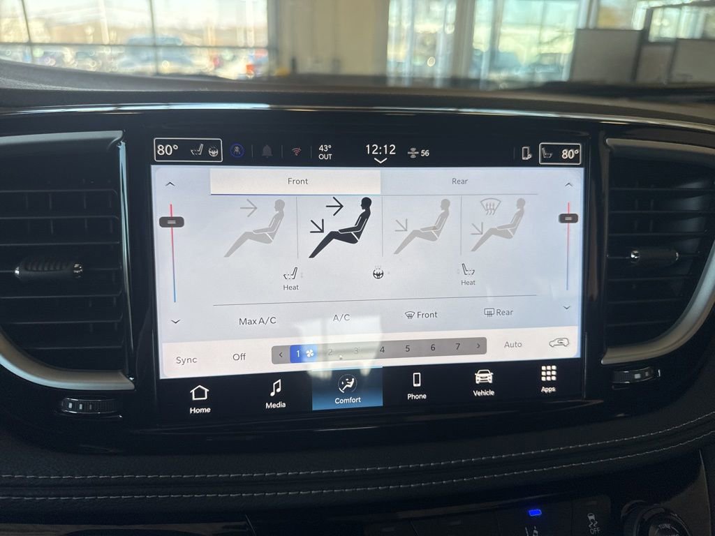 New 2026 Chrysler Pacifica Select FWD image 29