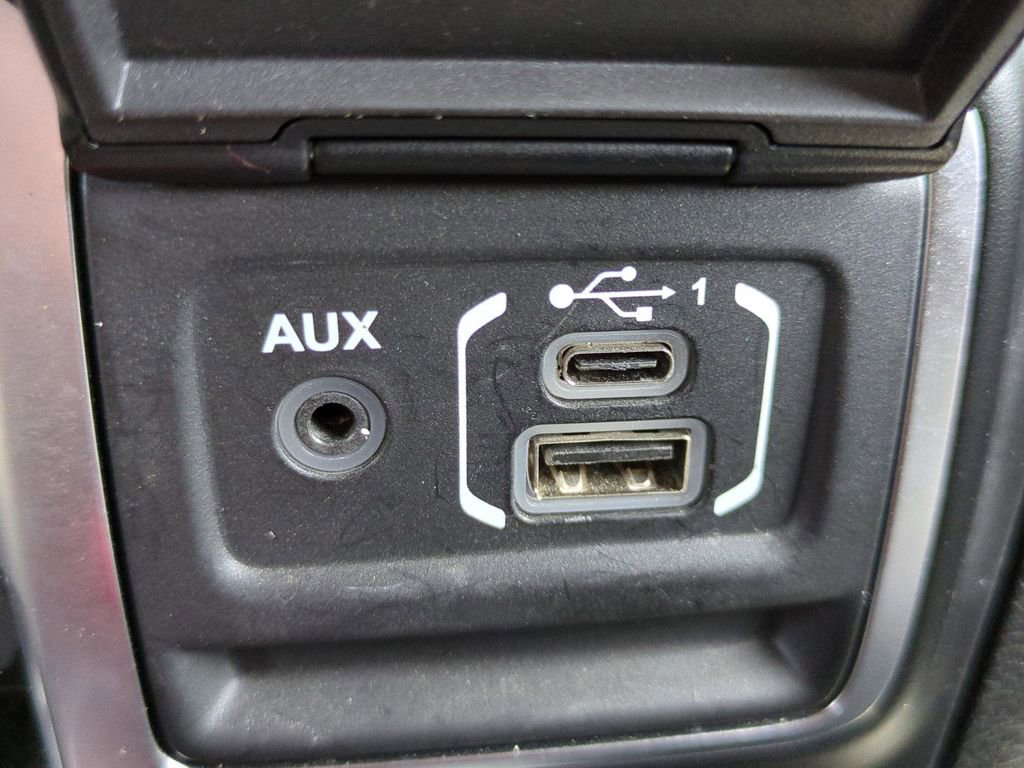 Used 2021 Jeep Gladiator Mojave AWD/4WD image 18