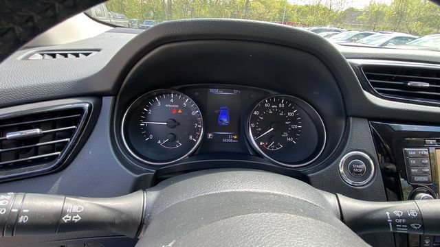 Used 2017 Nissan Rogue Sport SV w/ SV Premium Package AWD/4WD image 22