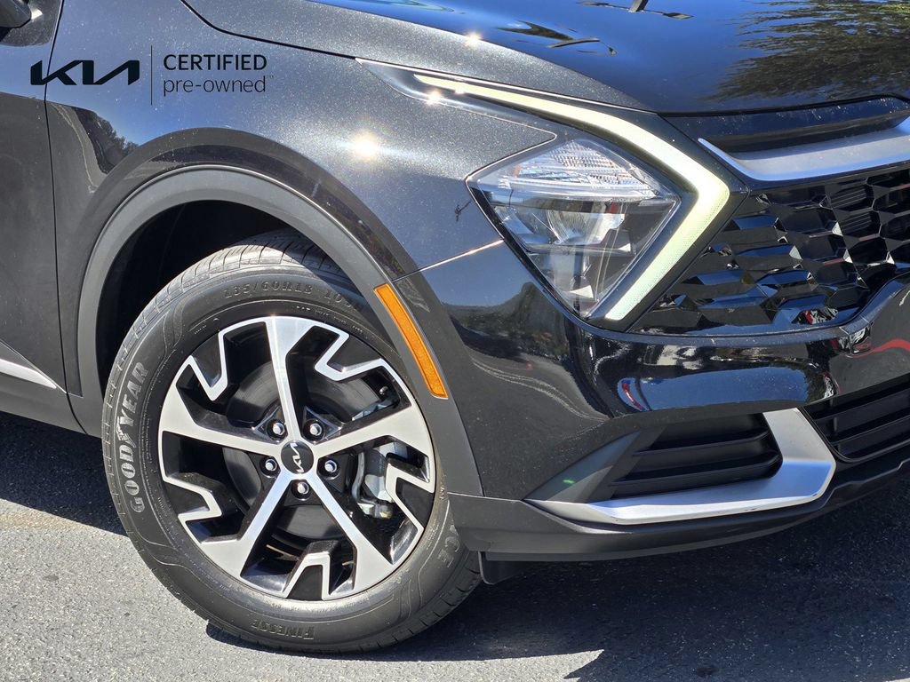 Certified 2023 Kia Sportage EX AWD/4WD image 9