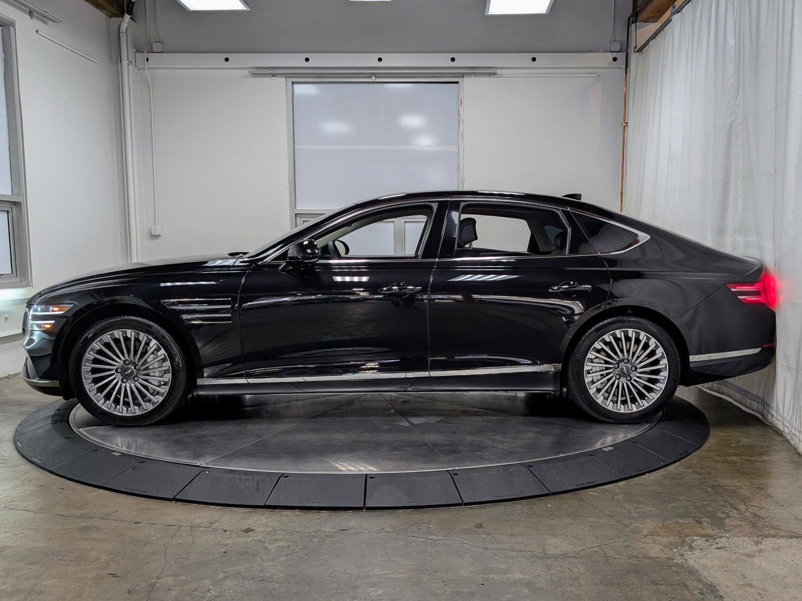 Used 2024 Genesis G80 image 6