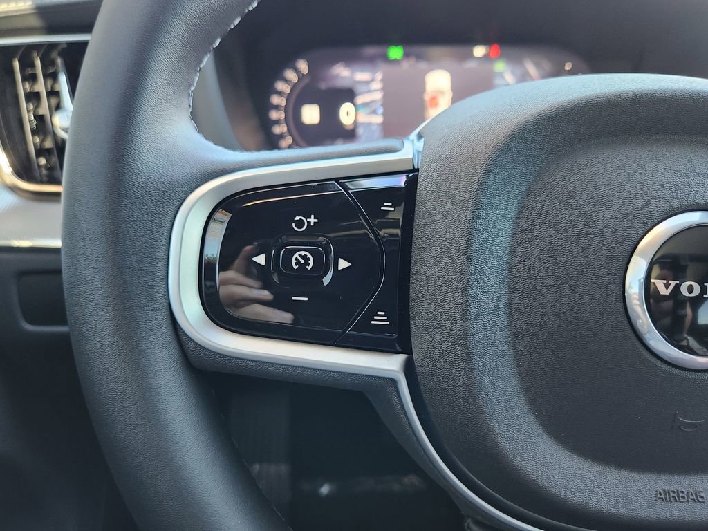 Used 2026 Volvo XC60 T8 Polestar w/ Protection Package Premier image 16
