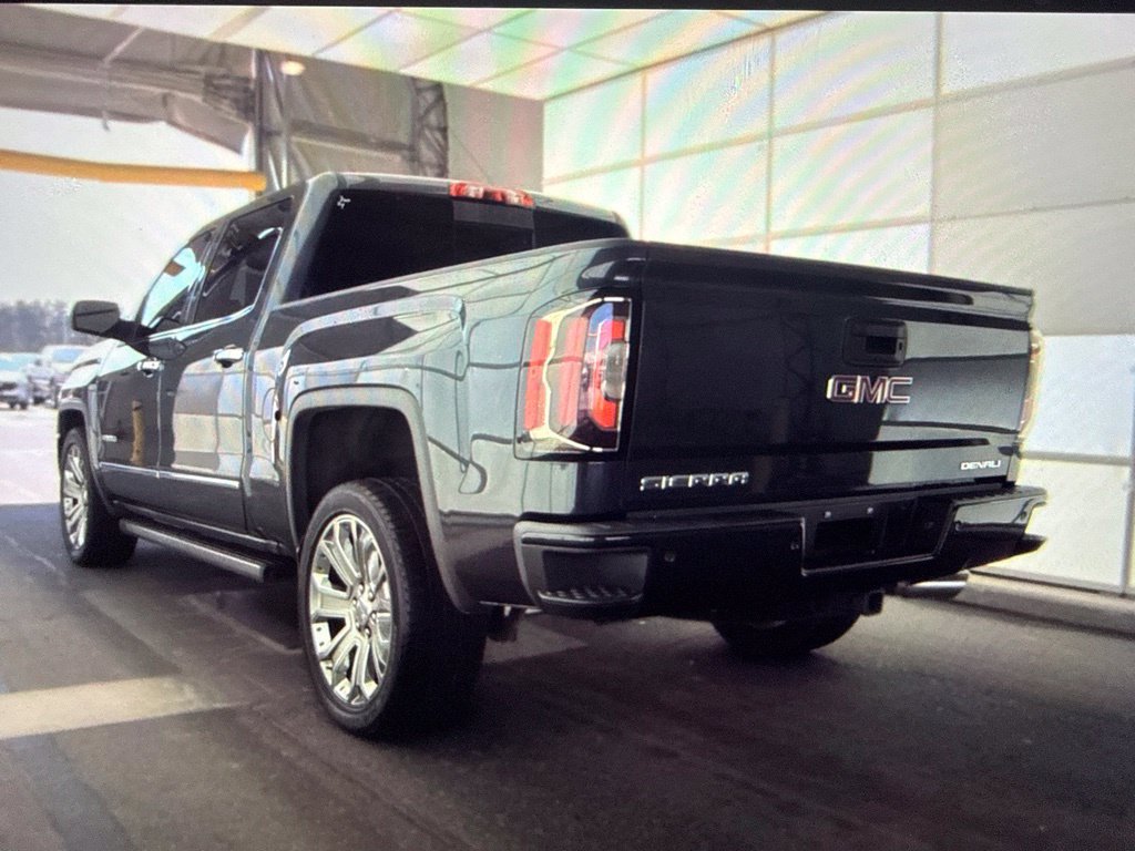 Used 2018 GMC Sierra 1500 Denali w/ Denali Ultimate Package AWD/4WD image 3