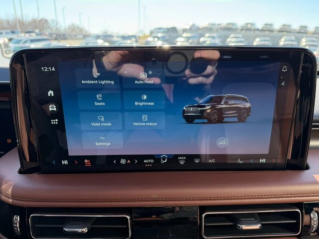 Used 2025 Lincoln Aviator Reserve w/ Equipment Group 201A image 32