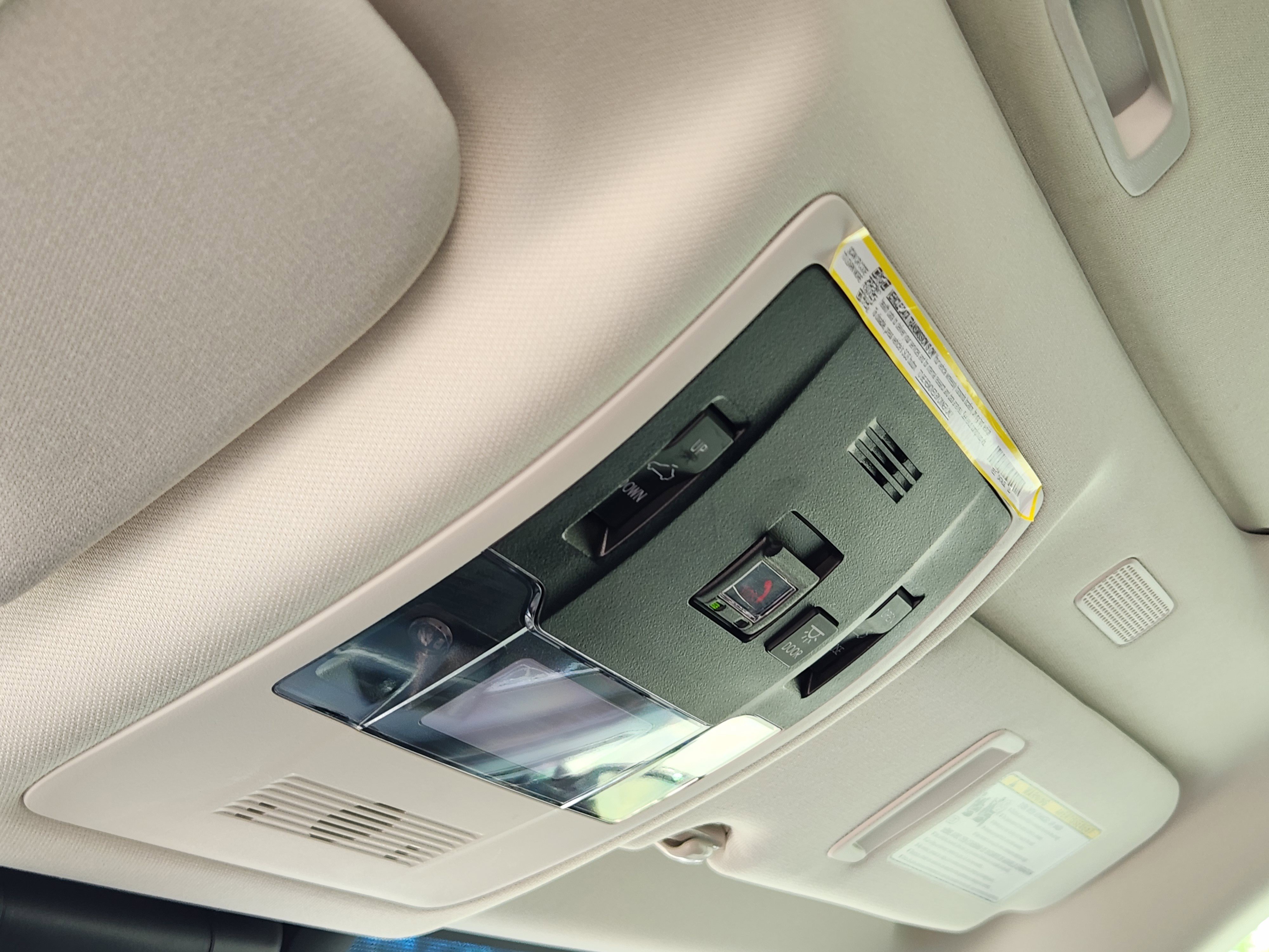 Used 2025 Lexus ES 300h w/ Premium Package image 34