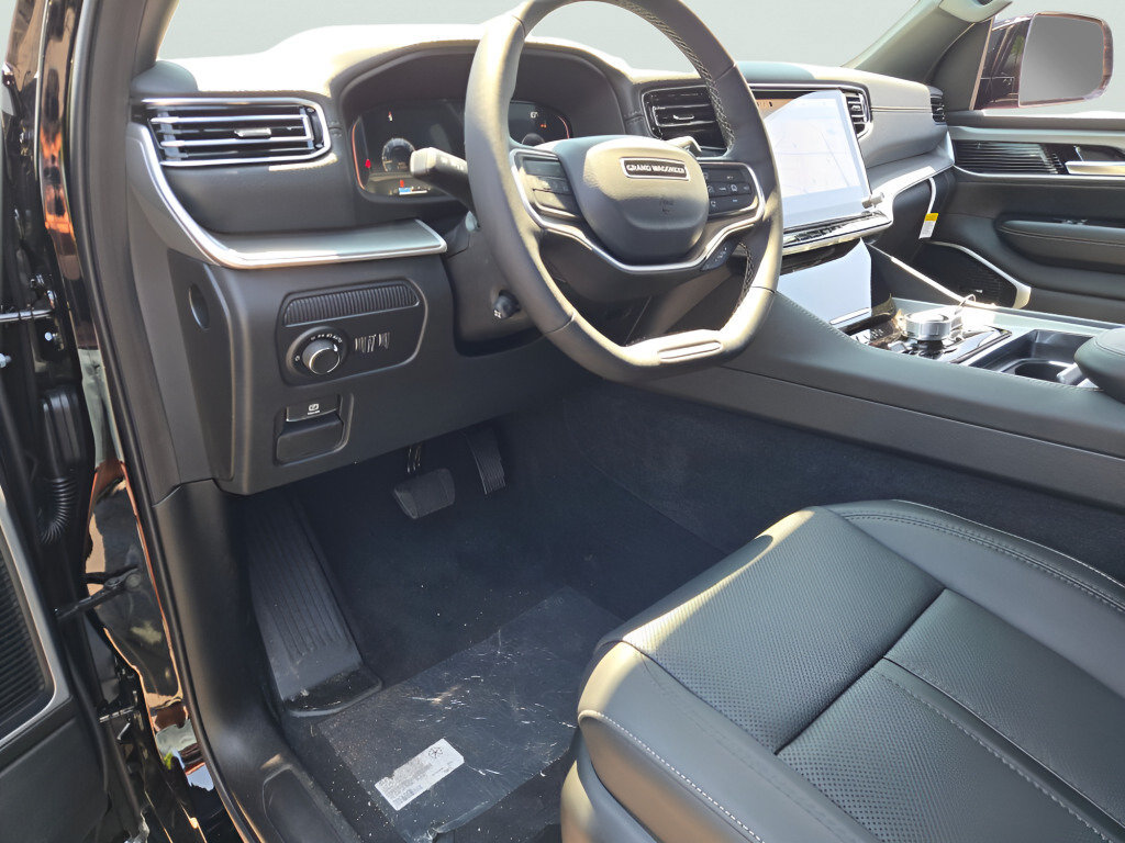 New 2026 Jeep Grand Wagoneer Limited w/ Convenience Group I AWD/4WD image 29
