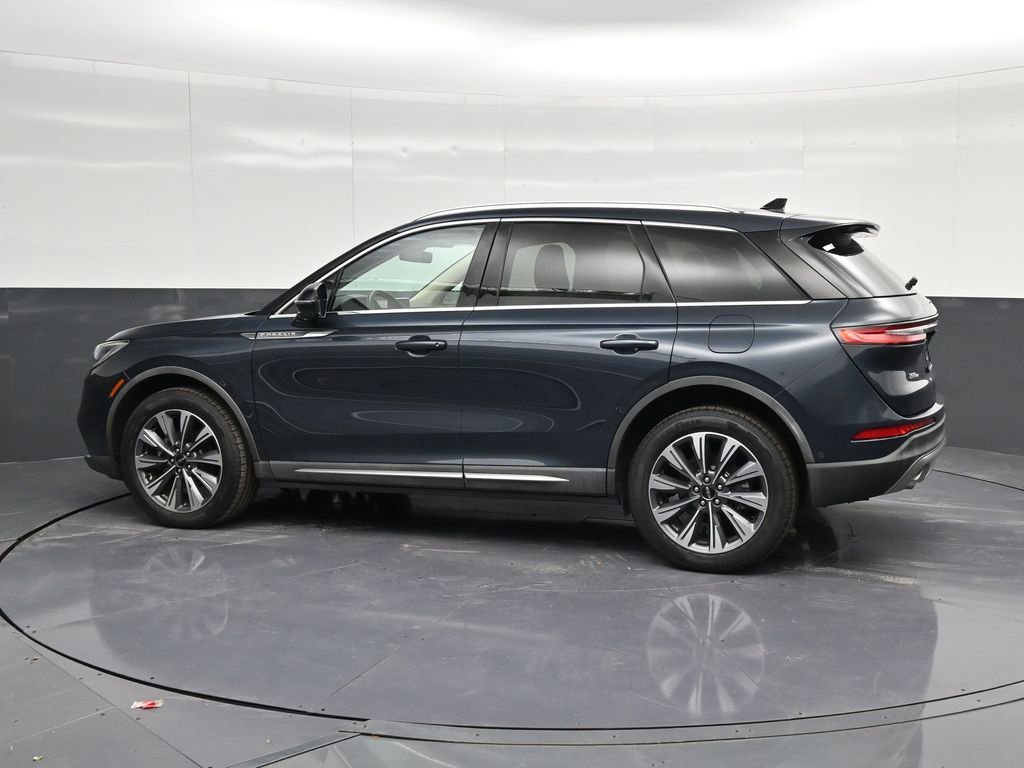 Used 2021 Lincoln Corsair Reserve FWD image 8