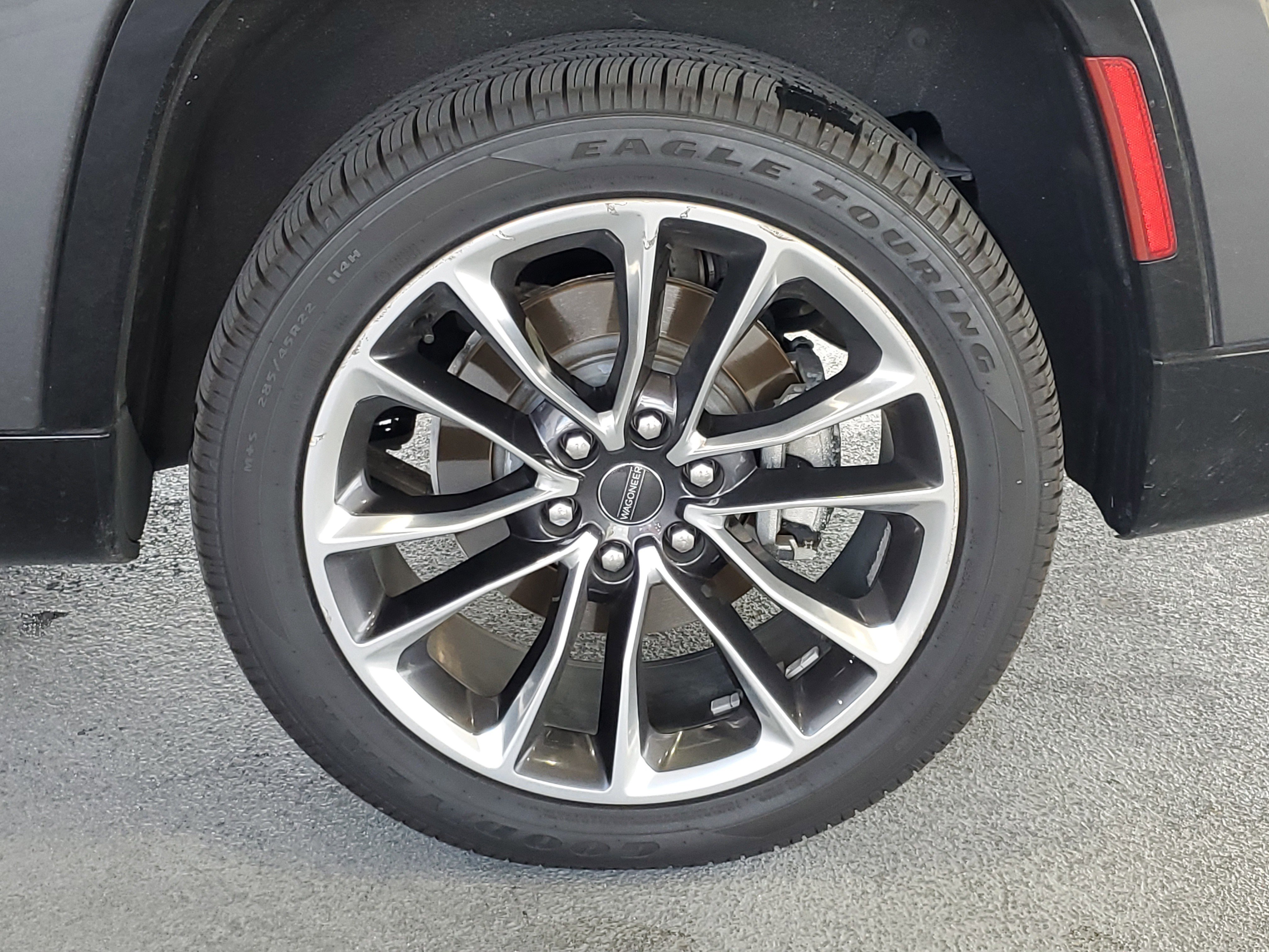 Certified 2022 Jeep Wagoneer Series II w/ Premium Group I RWD image 7