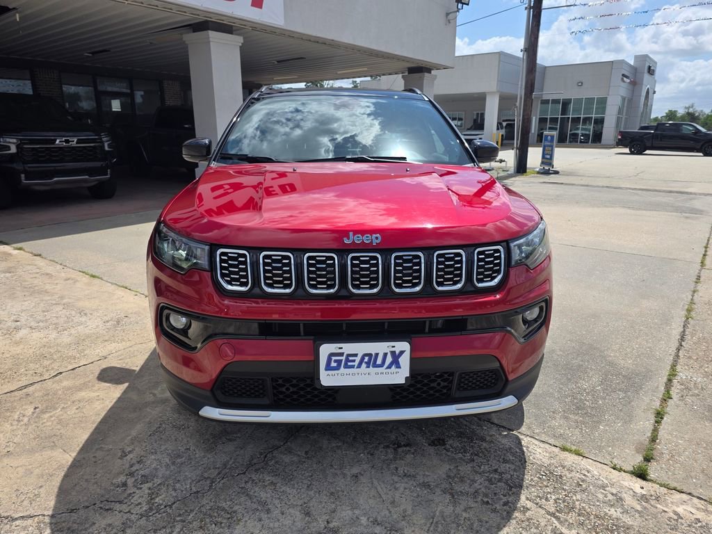 Used 2025 Jeep Compass Limited image 10