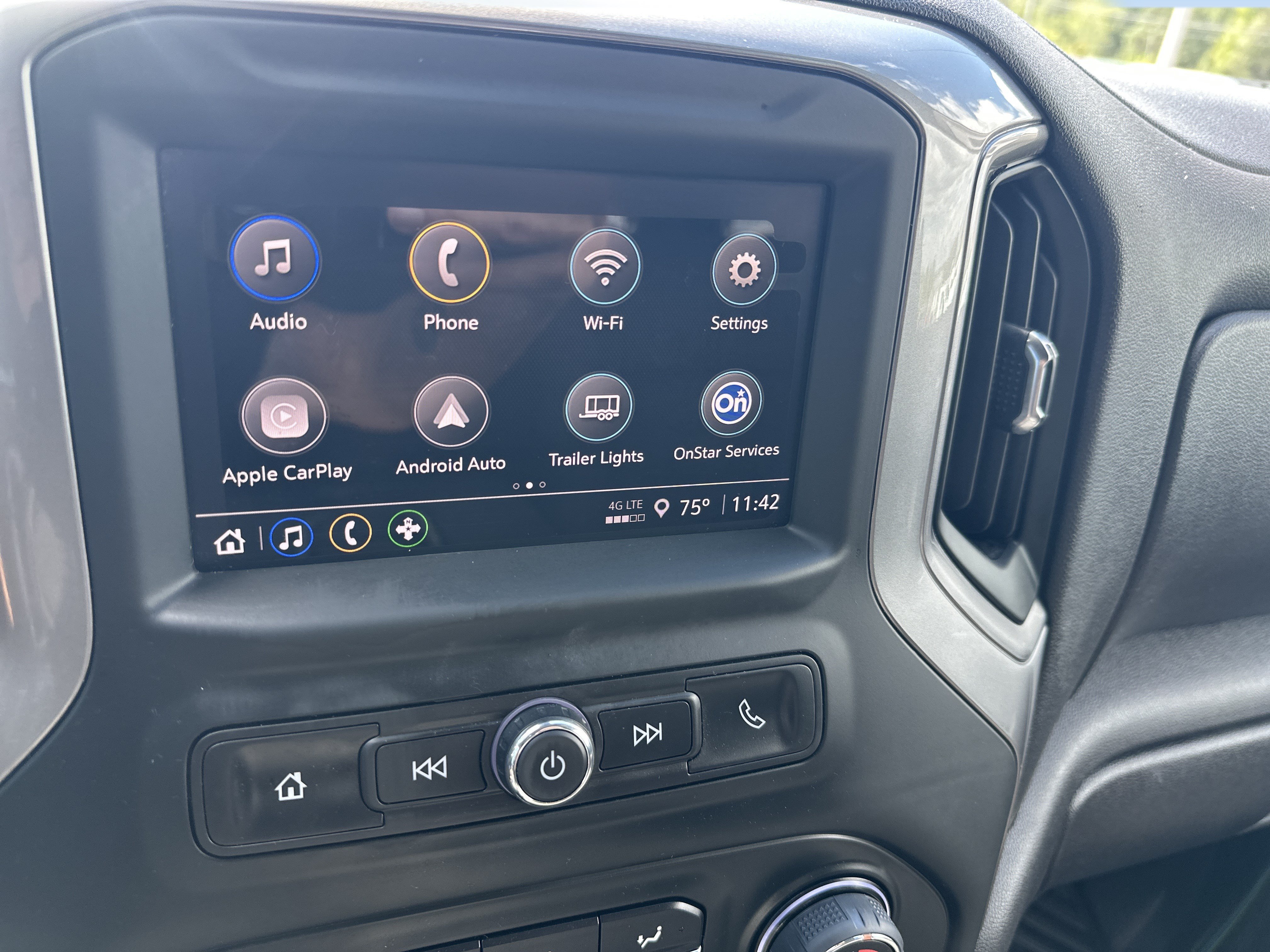 Certified 2024 Chevrolet Silverado 1500 Custom Trail Boss AWD/4WD image 18