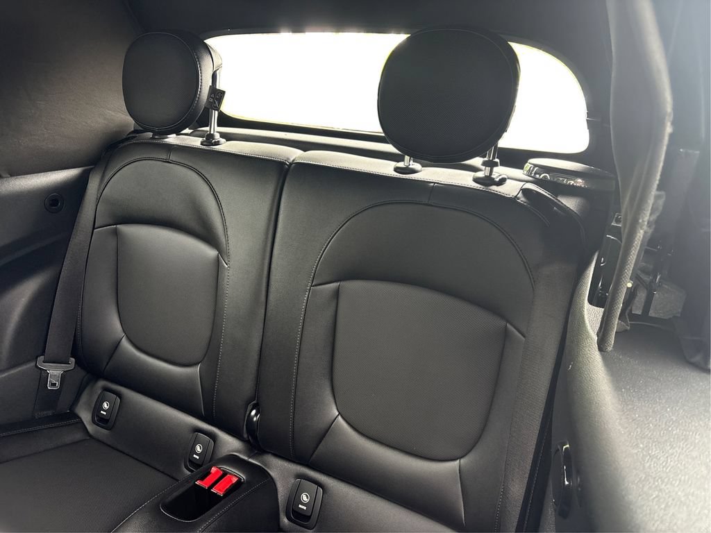 Used 2018 MINI Cooper Convertible FWD image 11