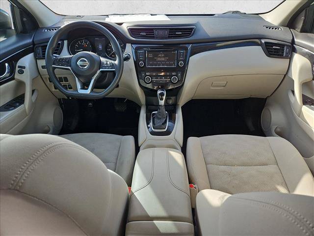 Used 2020 Nissan Rogue Sport SV FWD image 16