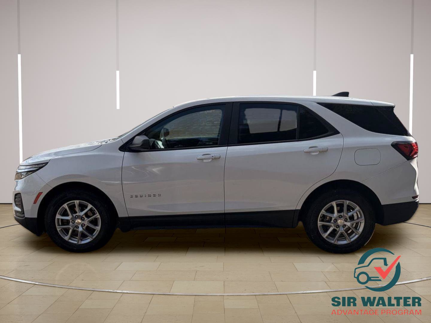 Used 2024 Chevrolet Equinox LS w/ LS Convenience Package FWD image 1