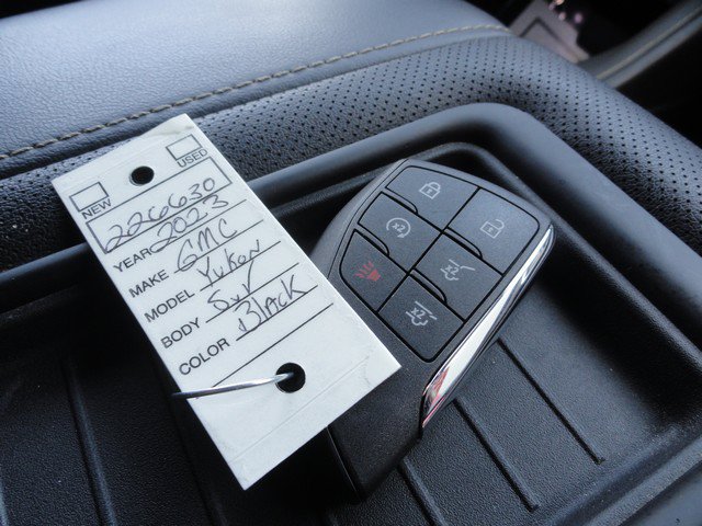 Used 2023 GMC Yukon SLT w/ Max Trailering Package AWD/4WD image 26