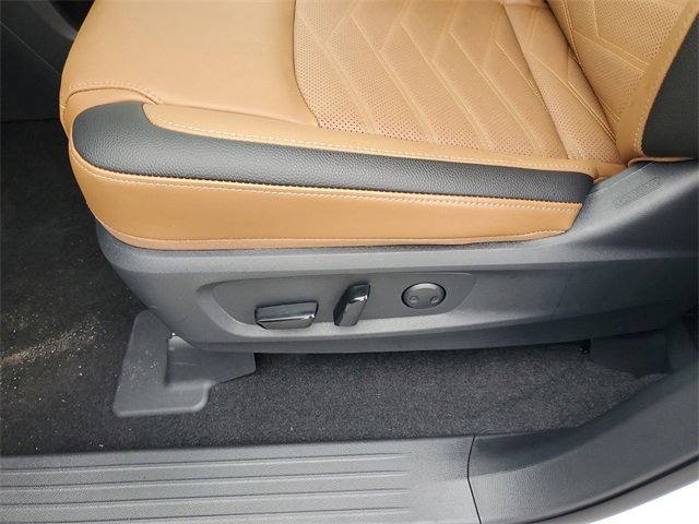 New 2025 Nissan Pathfinder Platinum image 10