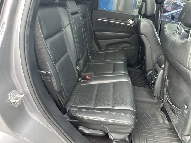 Used 2016 Jeep Grand Cherokee Limited w/ Luxury Group II image 12