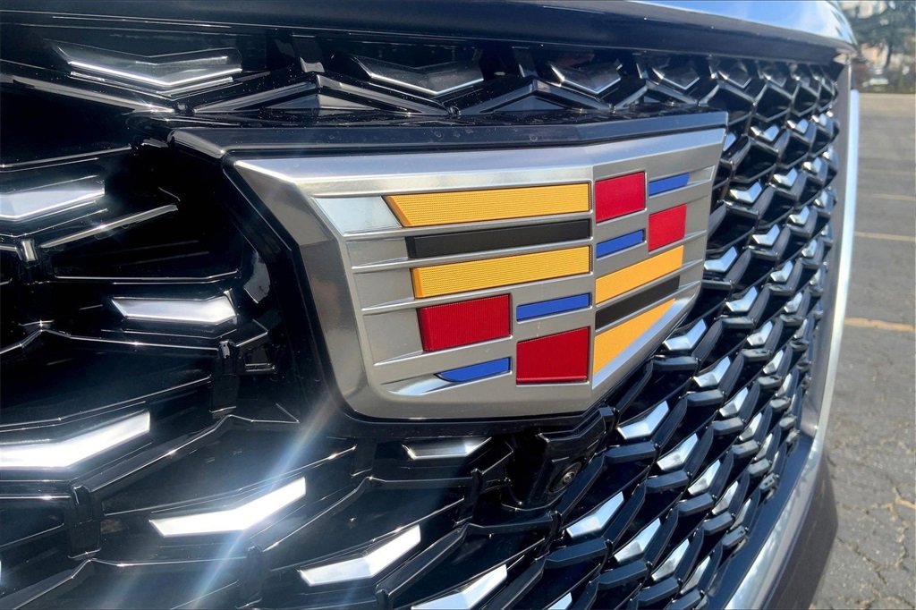 New 2026 Cadillac Escalade 4WD w/ LPO, Floor Liner Package image 37