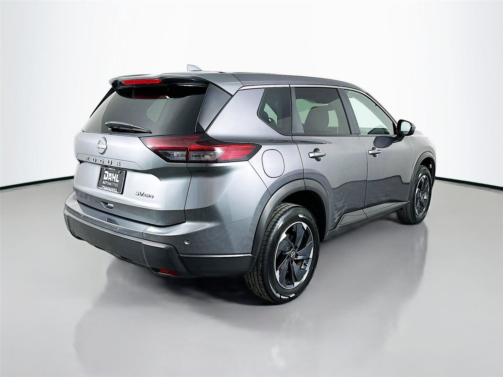 Used 2024 Nissan Rogue SV image 13