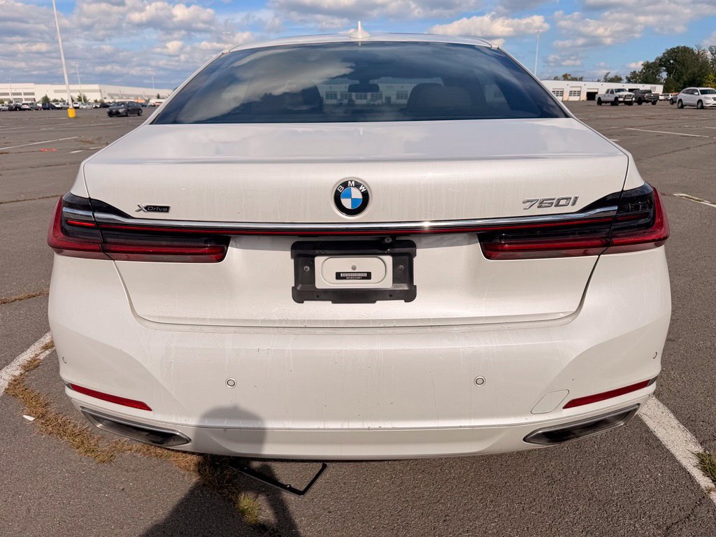 Used 2020 BMW 750i xDrive AWD/4WD image 7