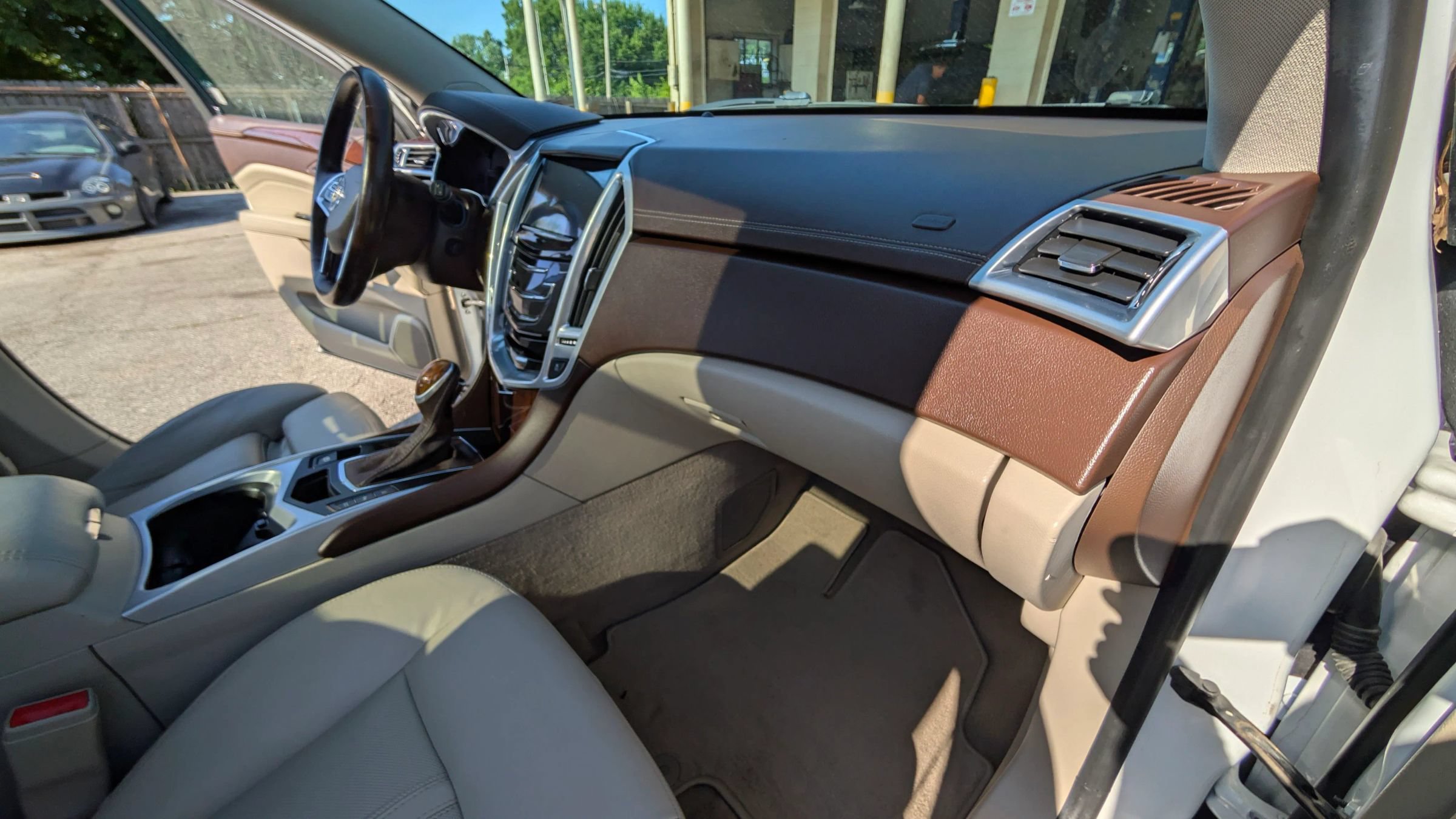 Used 2013 Cadillac SRX Premium w/ Driver Assist Package AWD/4WD image 18
