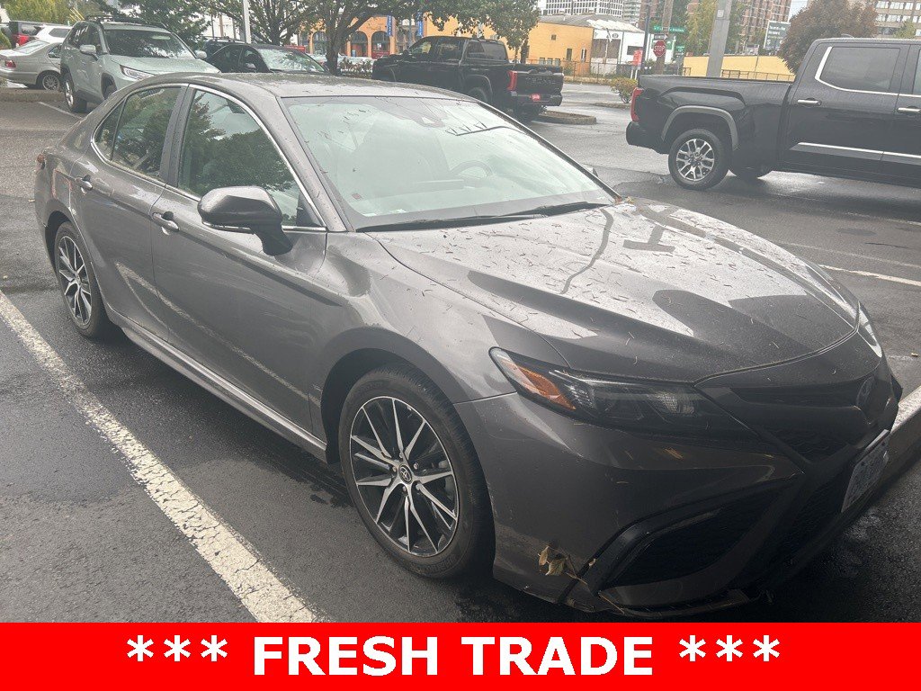 Used 2024 Toyota Camry SE