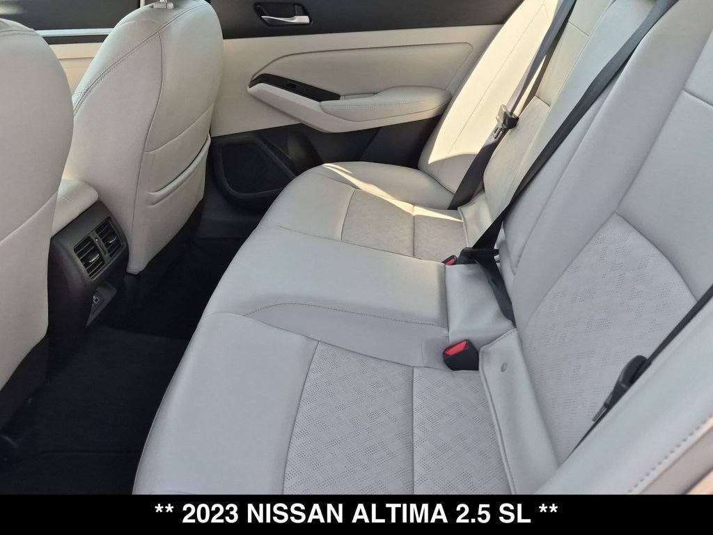 Used 2023 Nissan Altima 2.5 SL AWD/4WD image 3