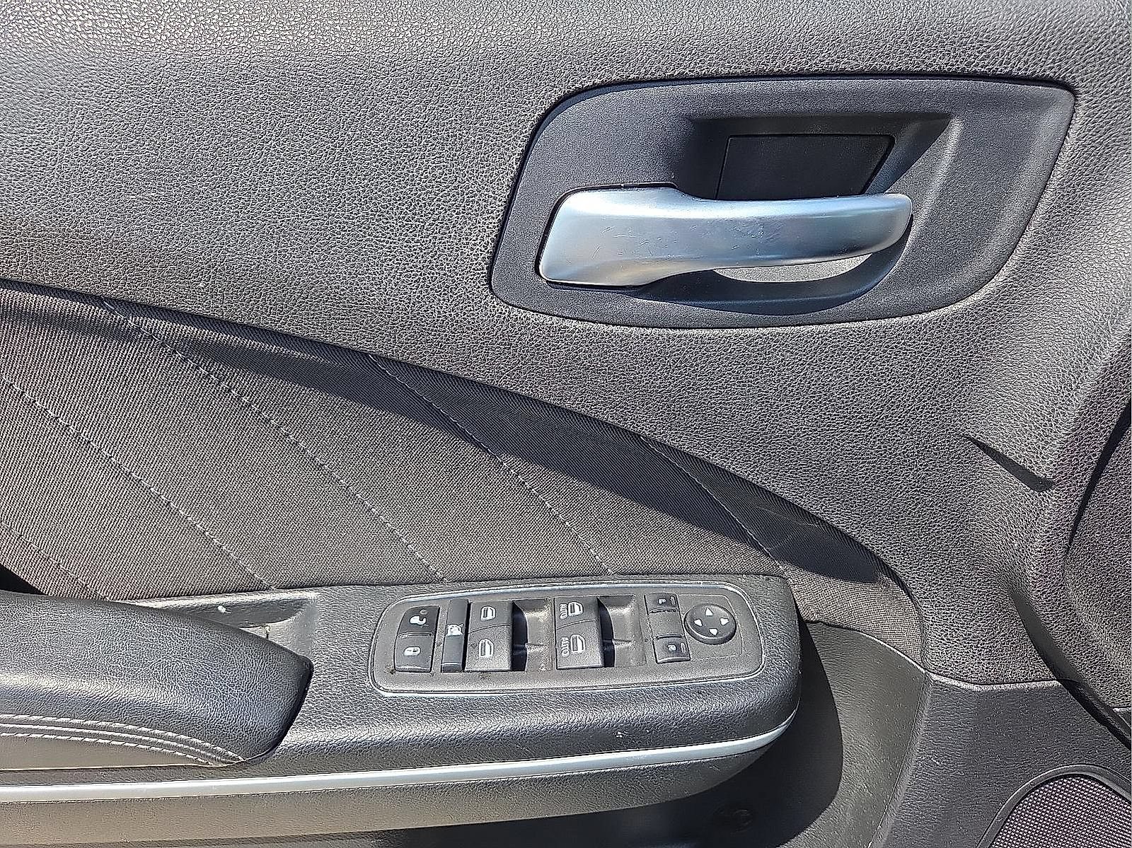 Used 2023 Dodge Charger SXT RWD image 13