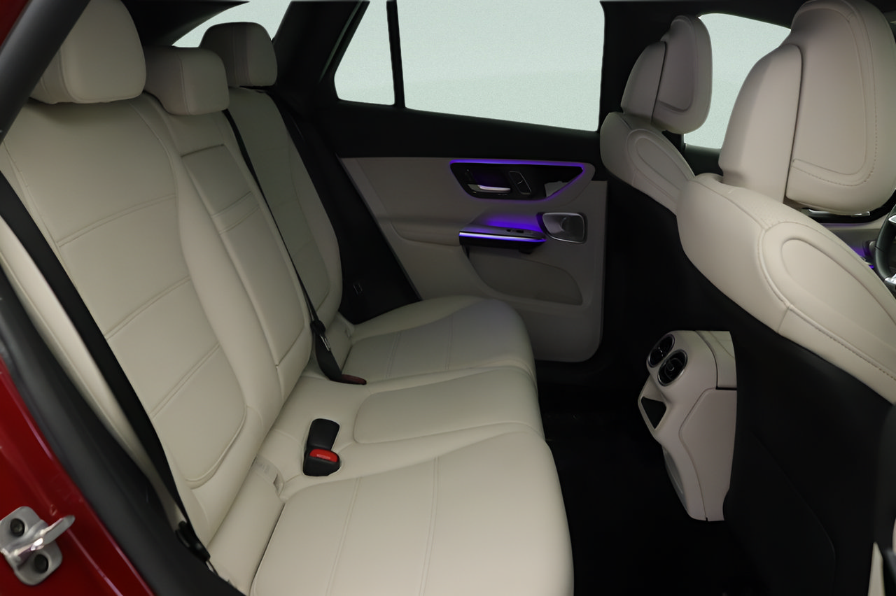Certified 2025 Mercedes-Benz GLC 350e 4MATIC image 29