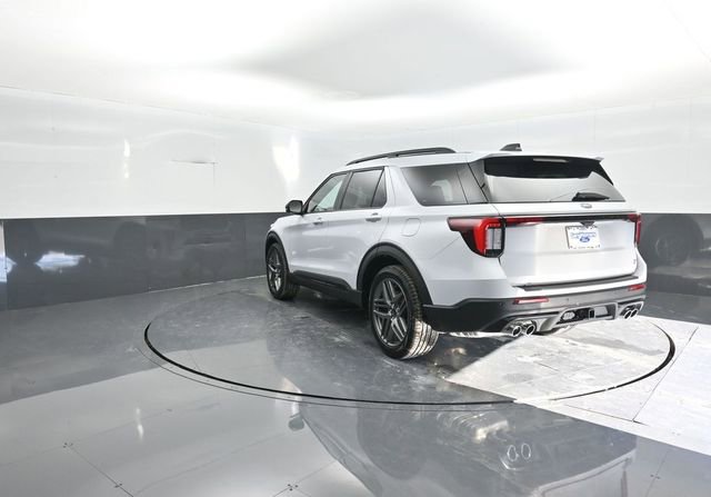New 2026 Ford Explorer ST AWD/4WD image 5