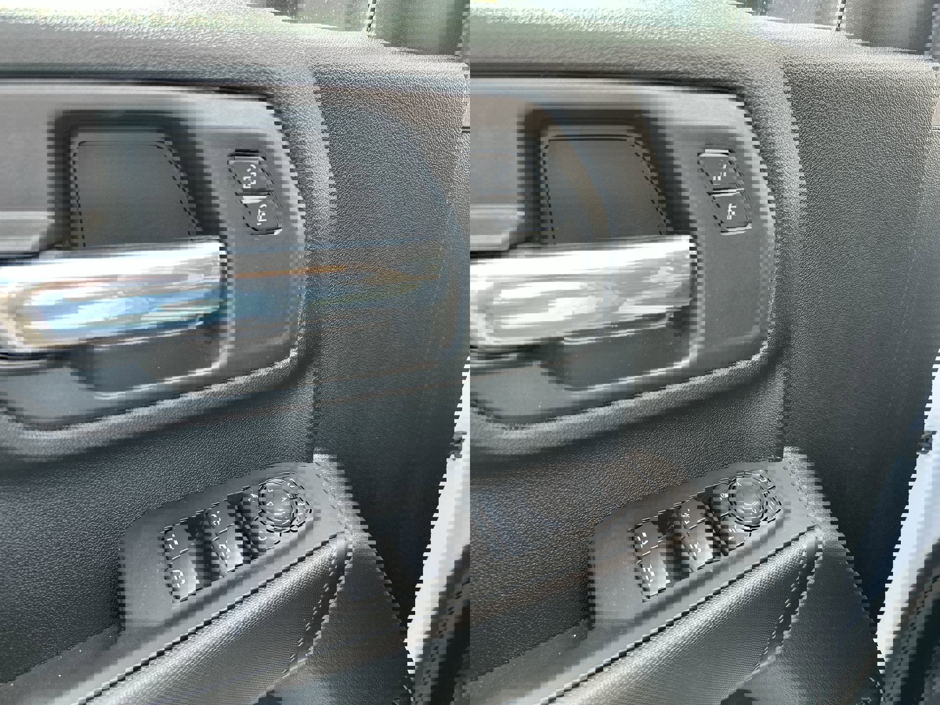 New 2026 GMC Sierra 2500 Pro w/ Convenience Package image 13