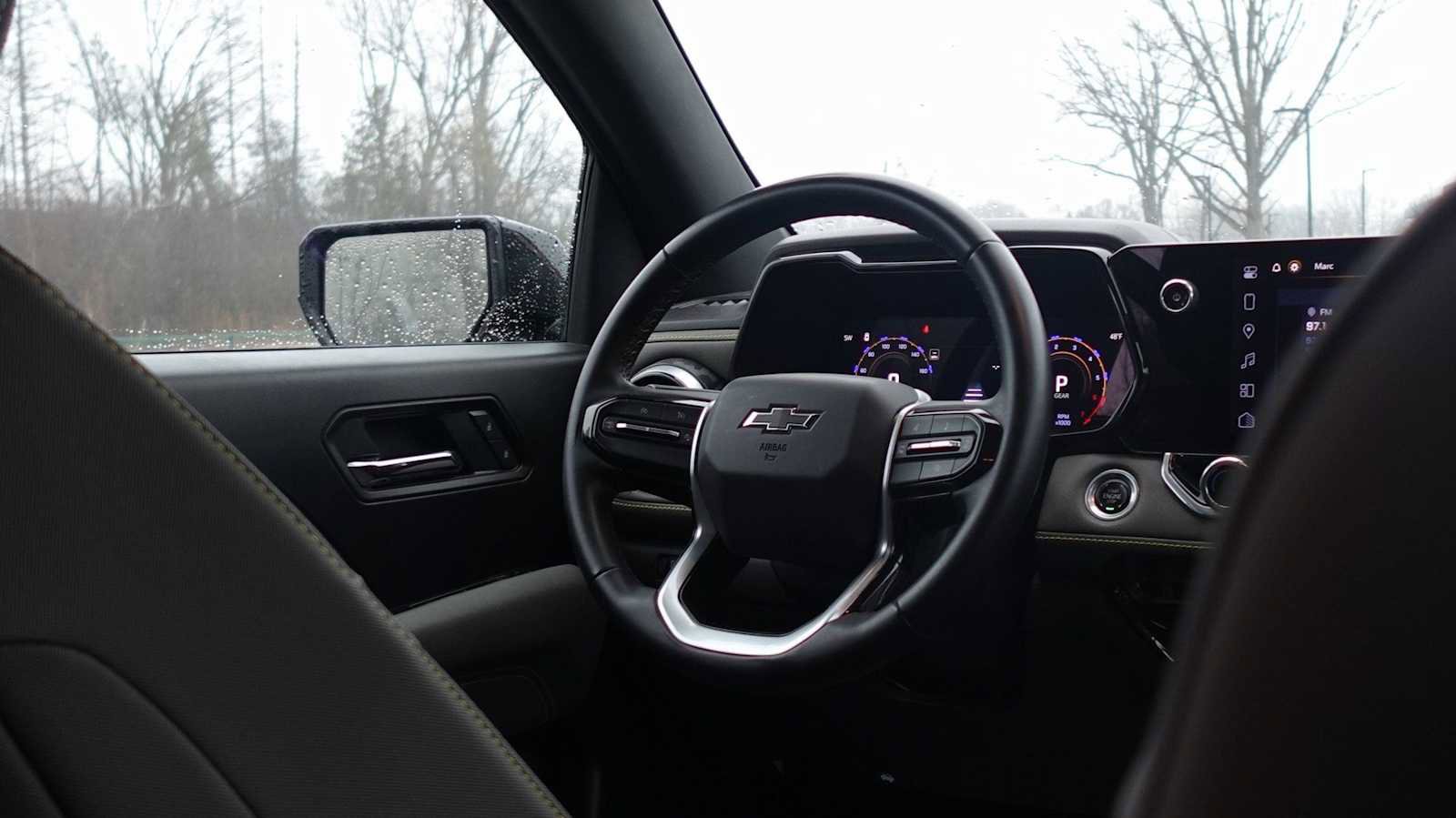 Used 2024 Chevrolet Colorado ZR2 w/ Technology Package AWD/4WD image 38