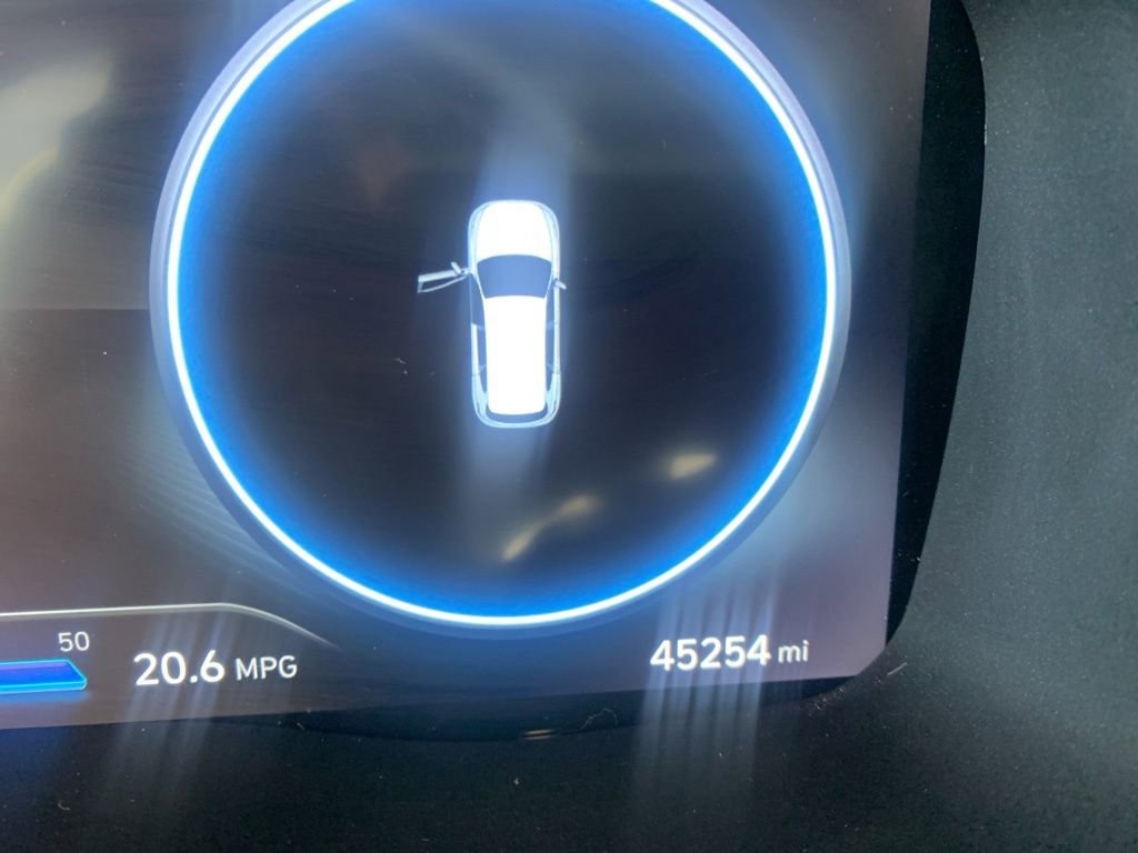 Certified 2023 Hyundai Santa Fe SEL w/ Premium Package image 19