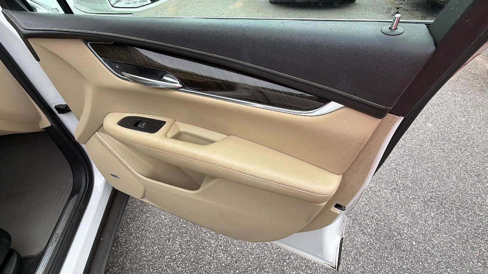 Used 2019 Cadillac XT5 FWD image 18