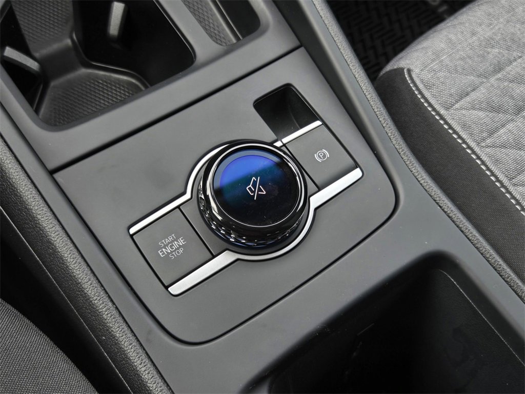 Used 2025 Volkswagen Tiguan S image 18