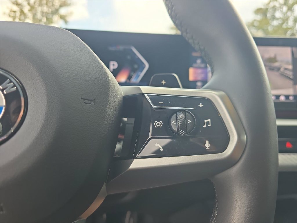 Used 2026 BMW 530i xDrive AWD/4WD image 24