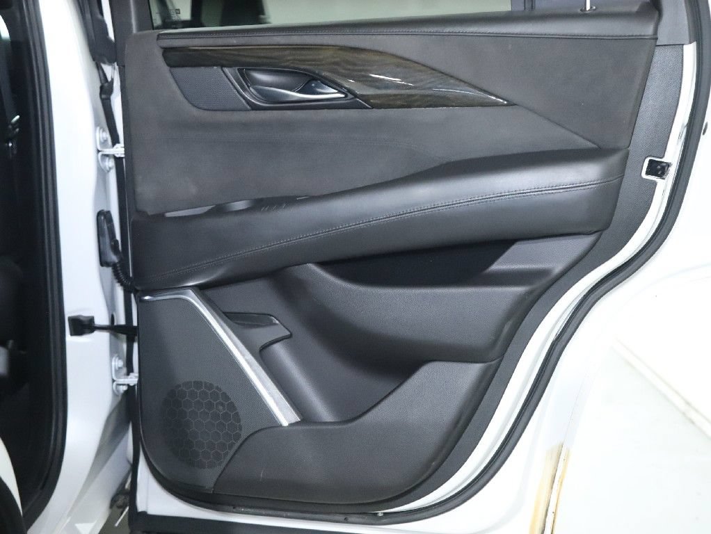 Used 2020 Cadillac Escalade Platinum AWD/4WD image 37