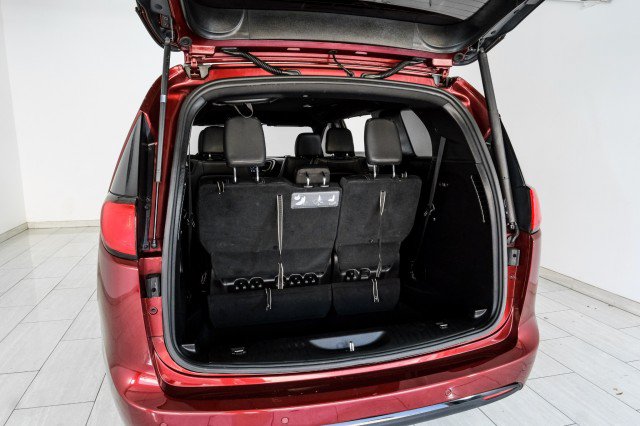 Used 2019 Chrysler Pacifica Touring-L w/ S Appearance Package FWD image 53
