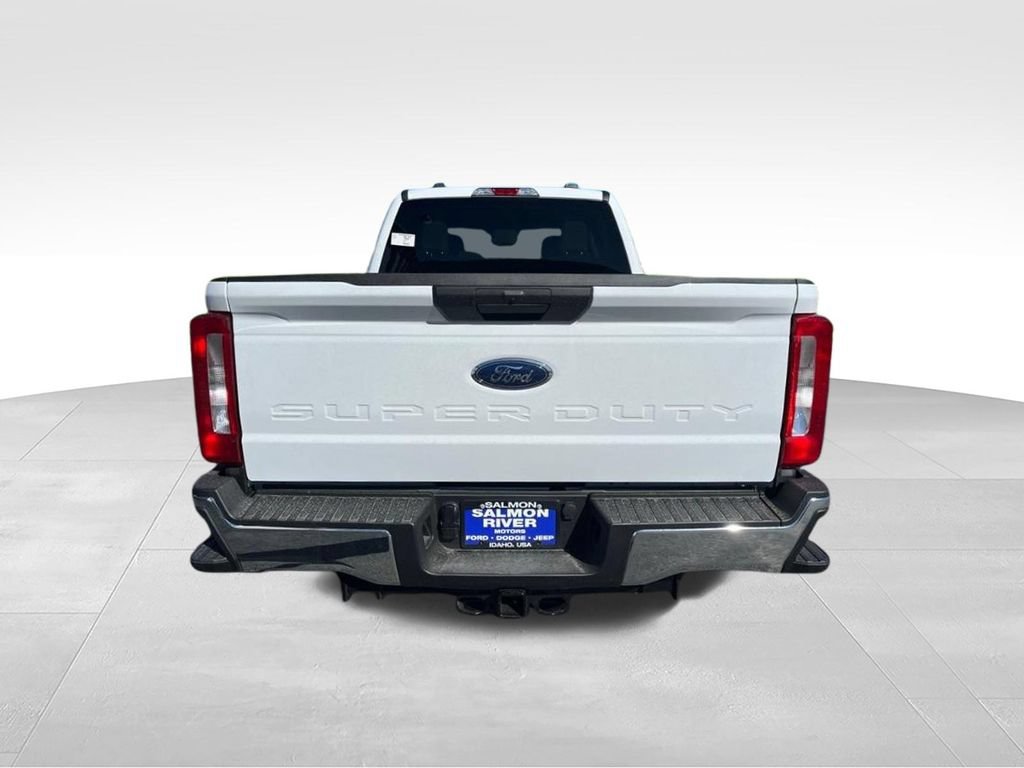 Used 2026 Ford F350 XLT w/ FX4 Off-Road Package AWD/4WD image 5