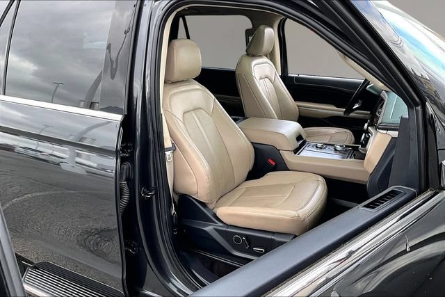 Used 2022 Ford Expedition Limited AWD/4WD image 27