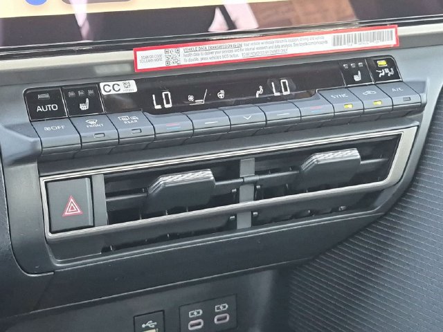 New 2026 Toyota Camry Hybrid AWD/4WD image 22