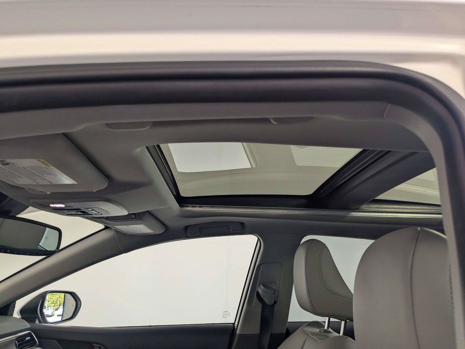 Certified 2020 Toyota Camry XSE w/ Navigation Package FWD image 13