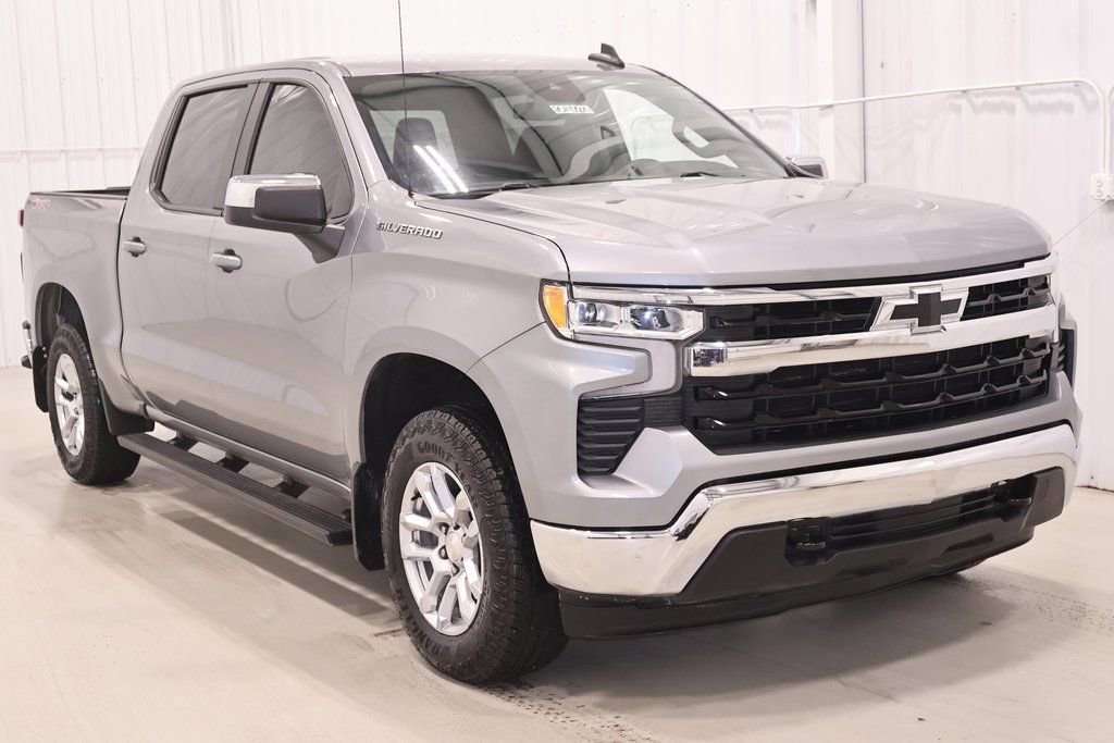Used 2024 Chevrolet Silverado 1500 LT image 4