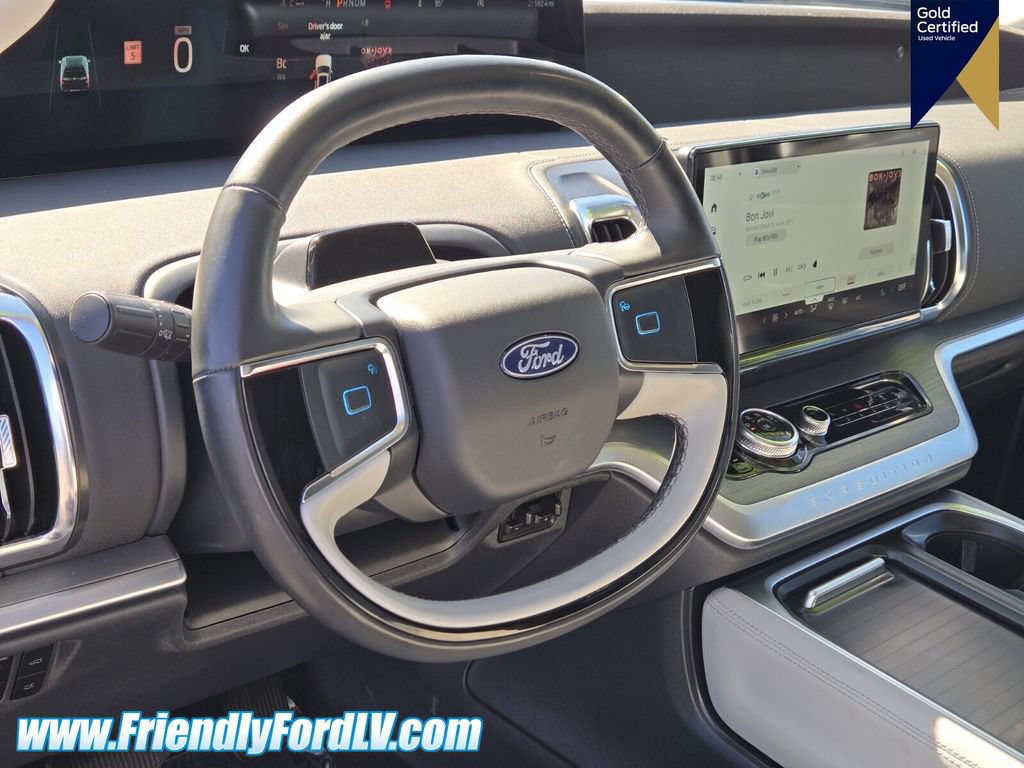 Certified 2025 Ford Expedition Platinum w/ Driver's Package AWD/4WD image 18